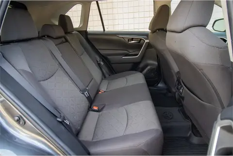 2021 Toyota RAV4 thumbnail 19