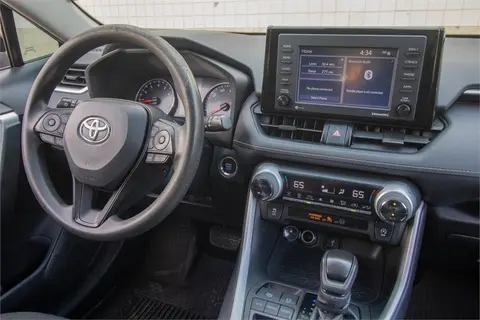 2021 Toyota RAV4 thumbnail 23