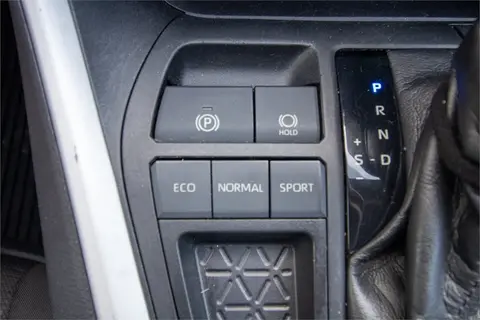 2021 Toyota RAV4 thumbnail 29
