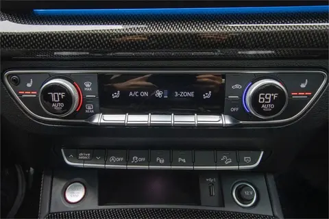 2022 Audi SQ5 Pic 31 2022 Audi SQ5 Pic 31