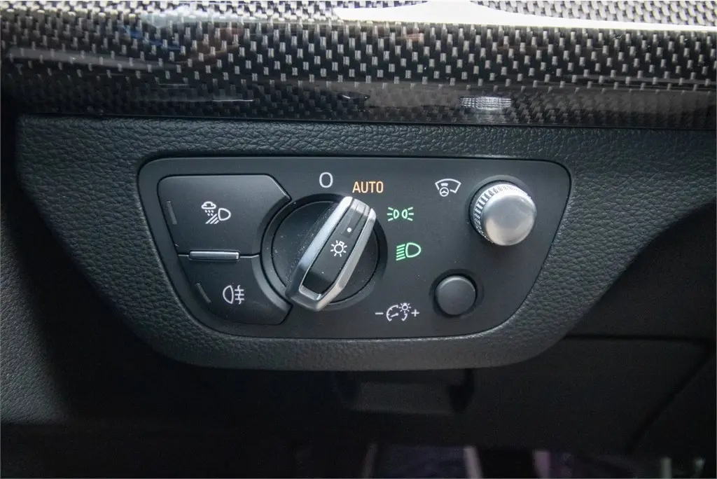 2022 Audi SQ5 2022 Audi SQ5