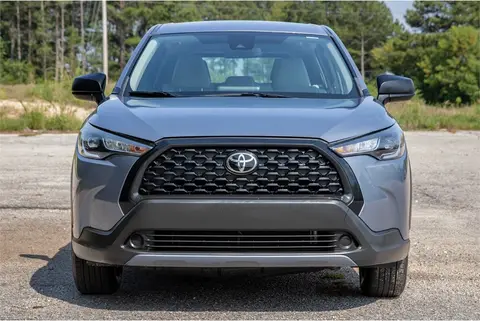 2022 Toyota Corolla Cross Pic 2 2022 Toyota Corolla Cross Pic 2