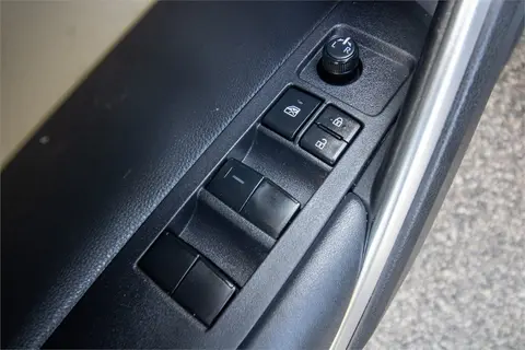 2022 Toyota Corolla Cross Pic 11 2022 Toyota Corolla Cross Pic 11