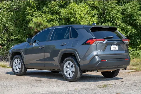 2022 Toyota RAV4 thumbnail 8