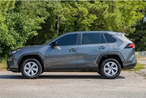 2022 Toyota RAV4 thumbnail 9
