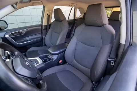 2022 Toyota RAV4 thumbnail 14