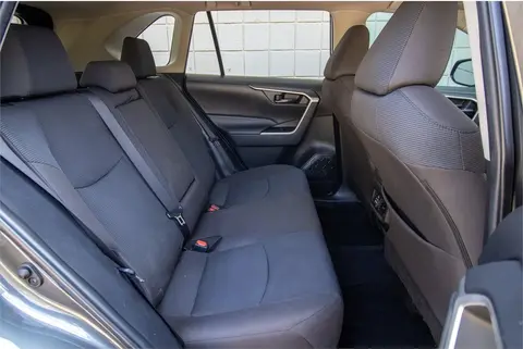 2022 Toyota RAV4 thumbnail 18