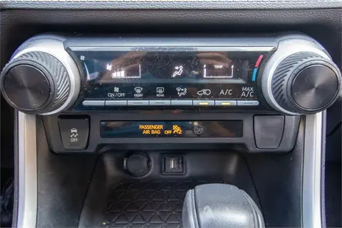 2022 Toyota RAV4 thumbnail 27