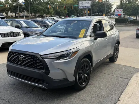 2023 Toyota Corolla Cross thumbnail 2