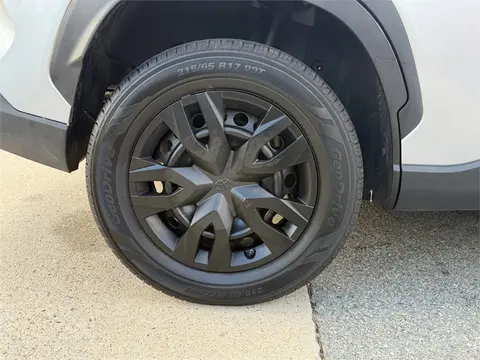 2023 Toyota Corolla Cross thumbnail 5