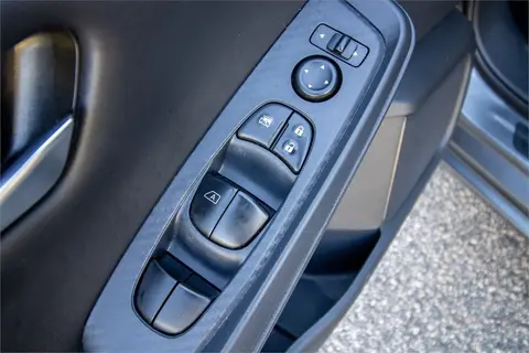 2025 Nissan Sentra Pic 12 2025 Nissan Sentra Pic 12
